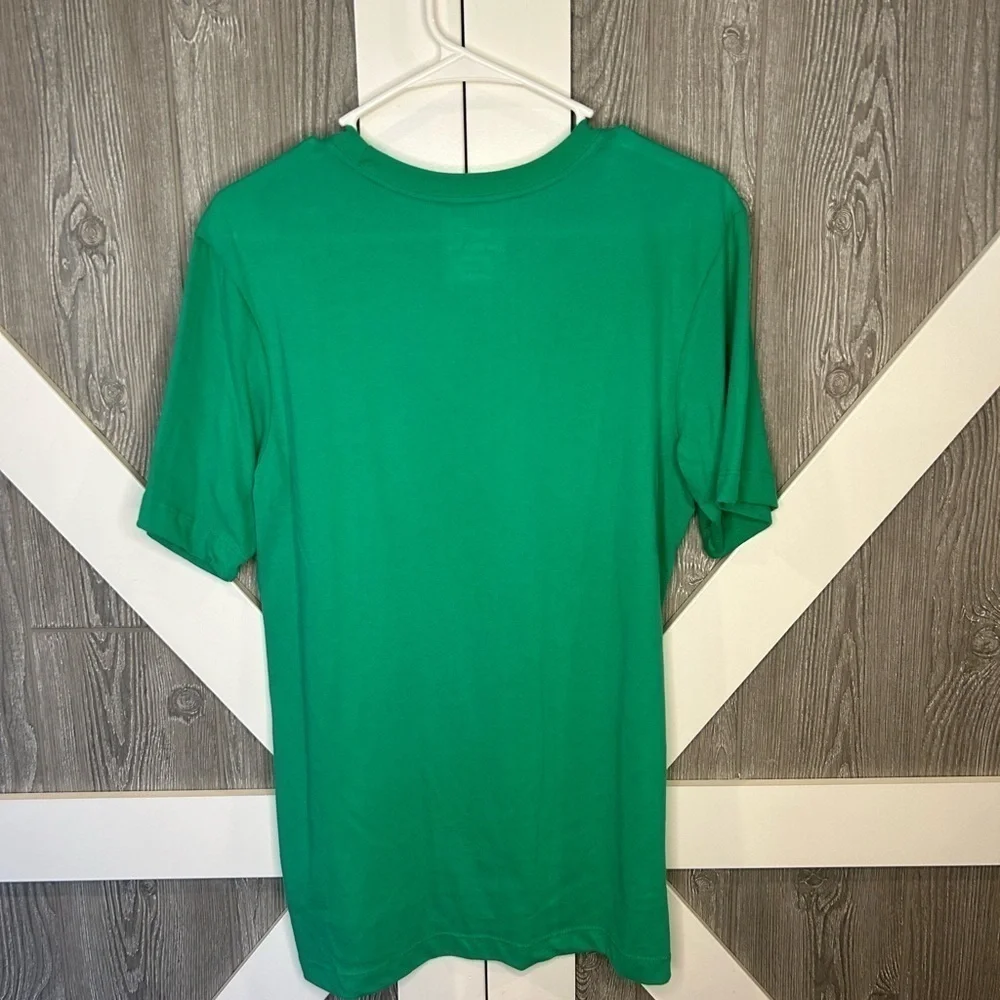 D17.03 Nike Dri Fit Mens Small Shirt Lebron James Lion Graphic Green